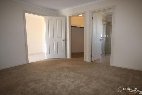 Property photo of 5 Yarr Crescent Seaford Meadows SA 5169