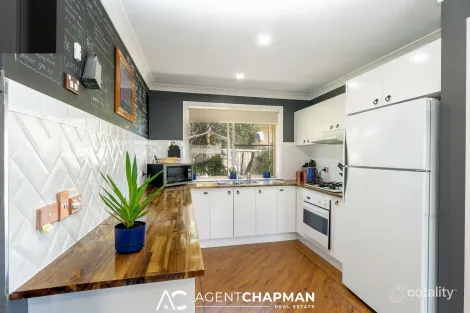 Property photo of 8 Roxburgh Drive Kelso NSW 2795