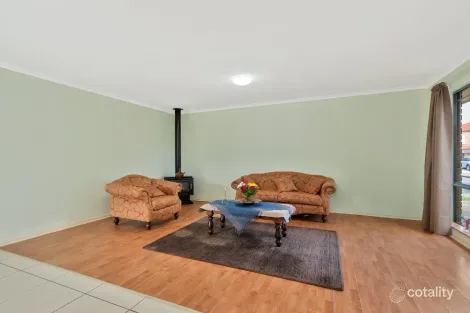 Property photo of 4 Fatchen Close Evanston Park SA 5116