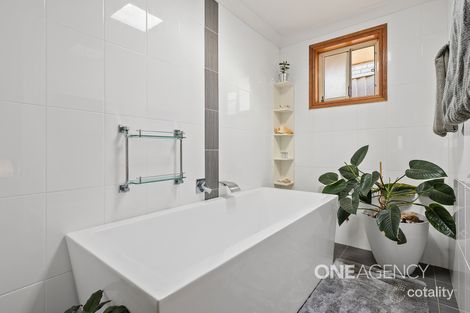 Property photo of 5 Sawtell Street Albion Park NSW 2527