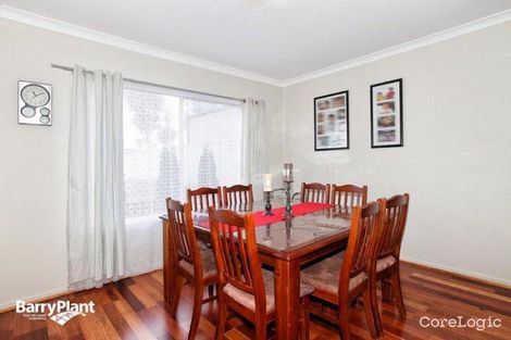 Property photo of 7 Tournament Rise Craigieburn VIC 3064