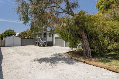 7 Seascape Ave, Cowes, VIC 3922