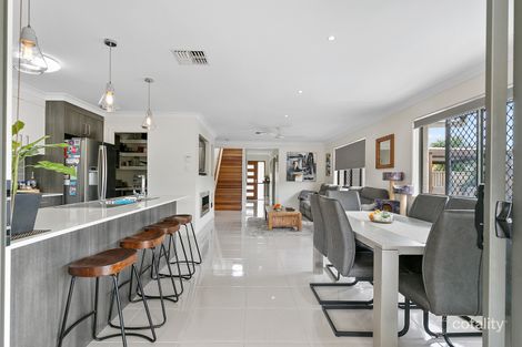 Property photo of 2 Bell View Street Victoria Point QLD 4165