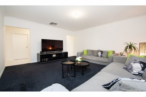 Property photo of 10 Cremin Court Thurgoona NSW 2640