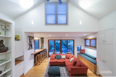 Property photo of 23 Irwin Street Yarralumla ACT 2600