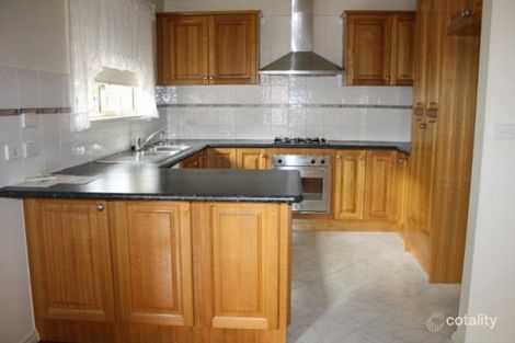 Property photo of 37 Phillips Crescent Rosanna VIC 3084