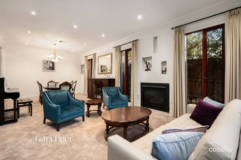 Property photo of 39 Orrong Crescent Caulfield North VIC 3161