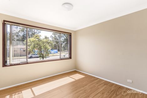 Property photo of 3 Comberford Close Prairiewood NSW 2176