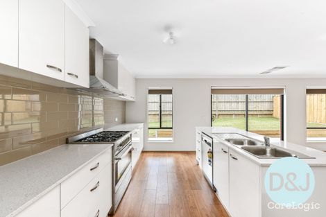 Property photo of 25 Viewbright Road Clyde North VIC 3978