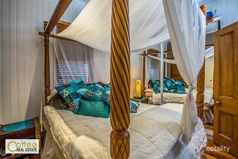 Property photo of 37 Rainbow Street Sandgate QLD 4017