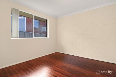 Property photo of 2/23 Beatus Street Unanderra NSW 2526
