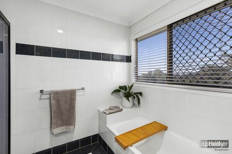 Property photo of 4 Emerson Way Oxenford QLD 4210