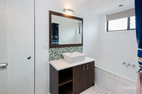 Property photo of 2/18 Galloway Drive Ashmore QLD 4214