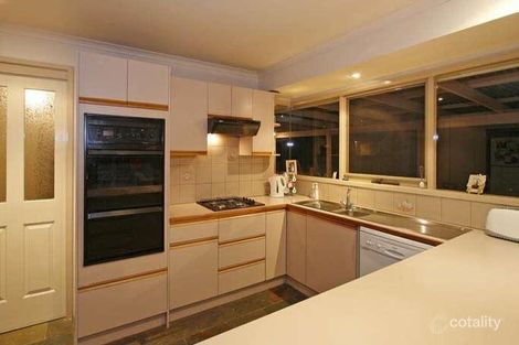 Property photo of 16 Micheala Court Langwarrin VIC 3910