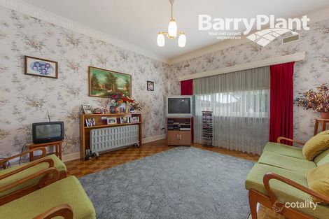Property photo of 12 Vule Street St Albans VIC 3021