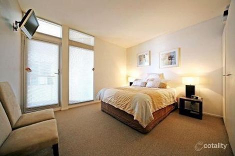 Property photo of 72/140 Flinders Street Melbourne VIC 3000