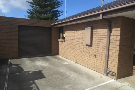 Property photo of 2/4-6 Bracken Grove Altona VIC 3018