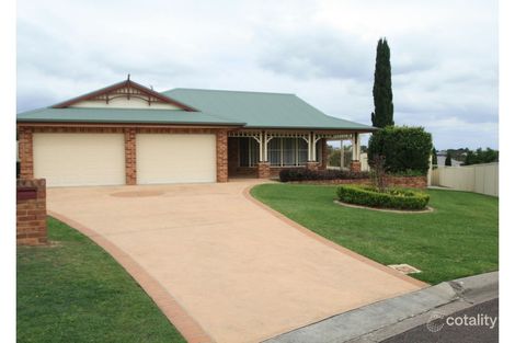 13 Caitlin Cl, Bolwarra Heights, NSW 2320