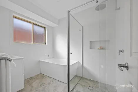 Property photo of 8 Begonia Place Orange NSW 2800