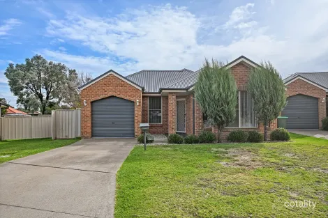 Property photo of 8 Begonia Place Orange NSW 2800