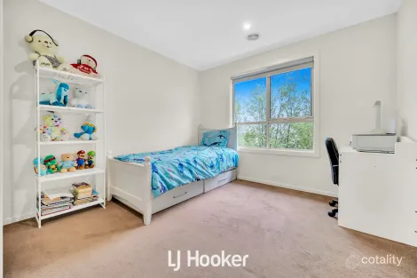 Property photo of 8 Diba Rise Narre Warren VIC 3805