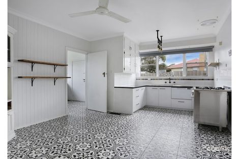 Property photo of 33 Laverock Road Warrnambool VIC 3280