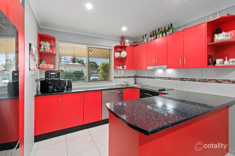 Property photo of 28/7A Copernicus Street Wynnum West QLD 4178