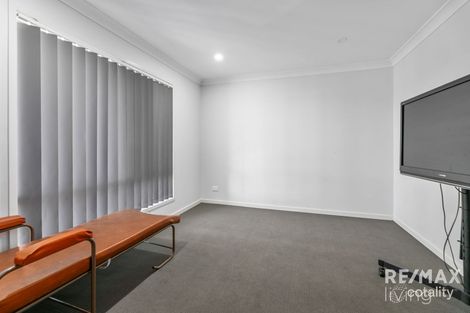Property photo of 63 Settlers Rise Woolmar QLD 4515