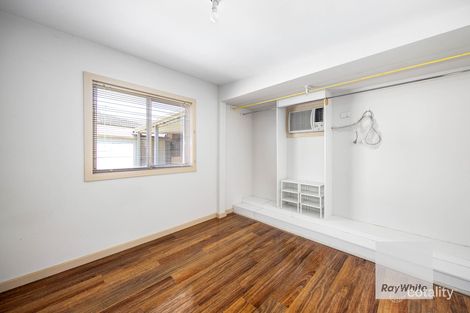 Property photo of 24 Tyrrell Crescent Fawkner VIC 3060