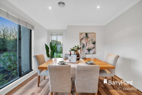Property photo of 20 Bentham Court Burwood VIC 3125