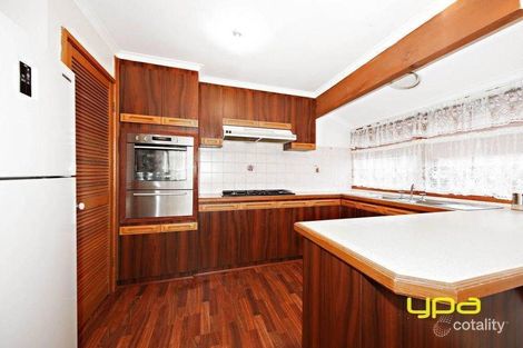 Property photo of 14 Stewart Crescent Rockbank VIC 3335