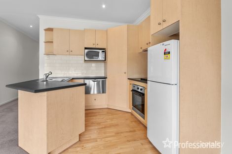 Property photo of 100/13-15 Hewish Road Croydon VIC 3136