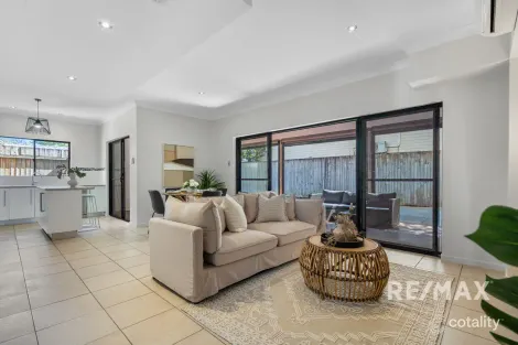 Property photo of 43 Baron Street Greenslopes QLD 4120