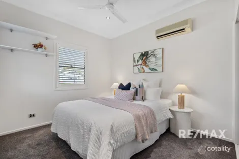 Property photo of 43 Baron Street Greenslopes QLD 4120