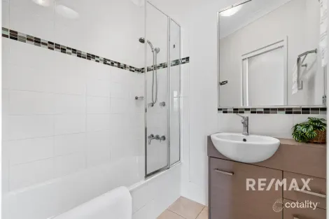 Property photo of 43 Baron Street Greenslopes QLD 4120