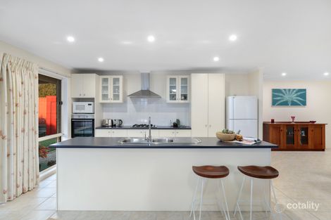 Property photo of 18 Whitehall Terrace Ferntree Gully VIC 3156