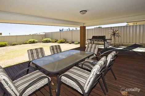 Property photo of 17 Arrowwood Loop Secret Harbour WA 6173