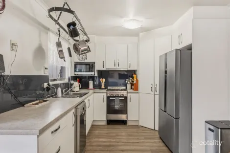Property photo of 15 Serenade Crescent Aberfoyle Park SA 5159