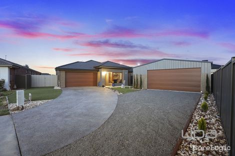 Property photo of 14 Uralla Street Manor Lakes VIC 3024