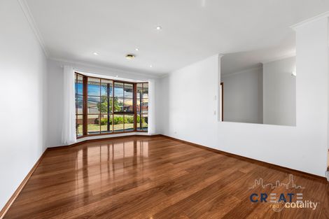 Property photo of 5 Gray Court St Albans VIC 3021