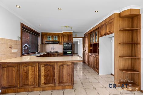 Property photo of 5 Gray Court St Albans VIC 3021