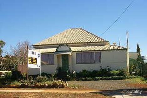 35 Anzac Ave, Newtown, QLD 4350