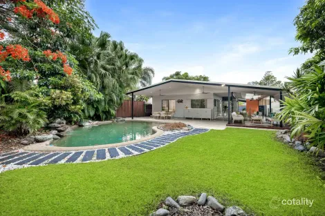 9 Poinsettia St, Holloways Beach, QLD 4878