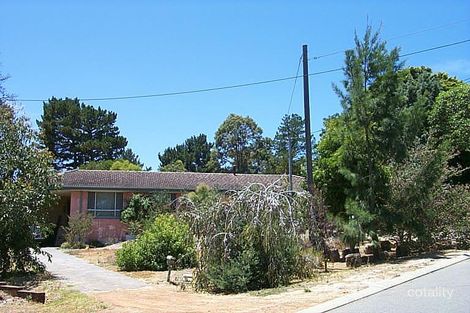 1/2 Enid Rd, Kalamunda, WA 6076