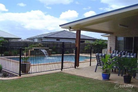 Property photo of 4 Bronte Place Sandstone Point QLD 4511
