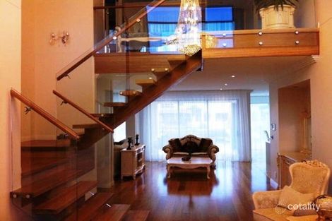 Property photo of 3 Middle Quay Drive Biggera Waters QLD 4216