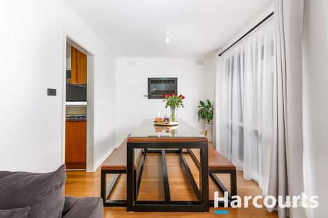 Property photo of 48 Ravenhill Crescent Endeavour Hills VIC 3802