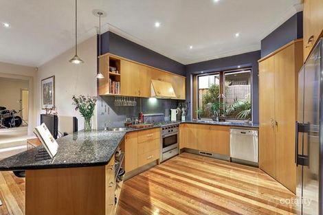 Property photo of 33 Ferndale Road Glen Iris VIC 3146