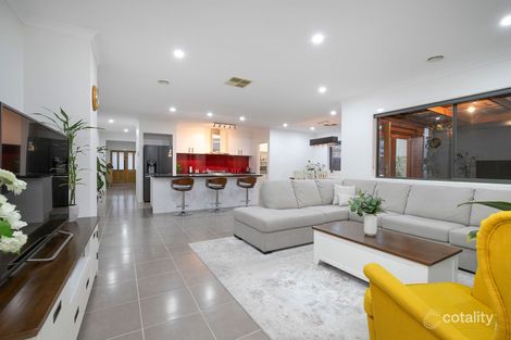 Property photo of 34 Pembroke Crescent Derrimut VIC 3026