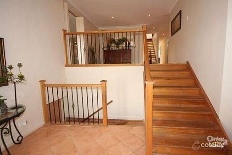 Property photo of 32 Toucan Close Cameron Park NSW 2285